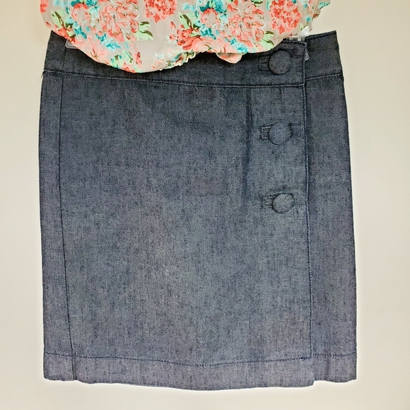 Skirt - Picture 1 of 4